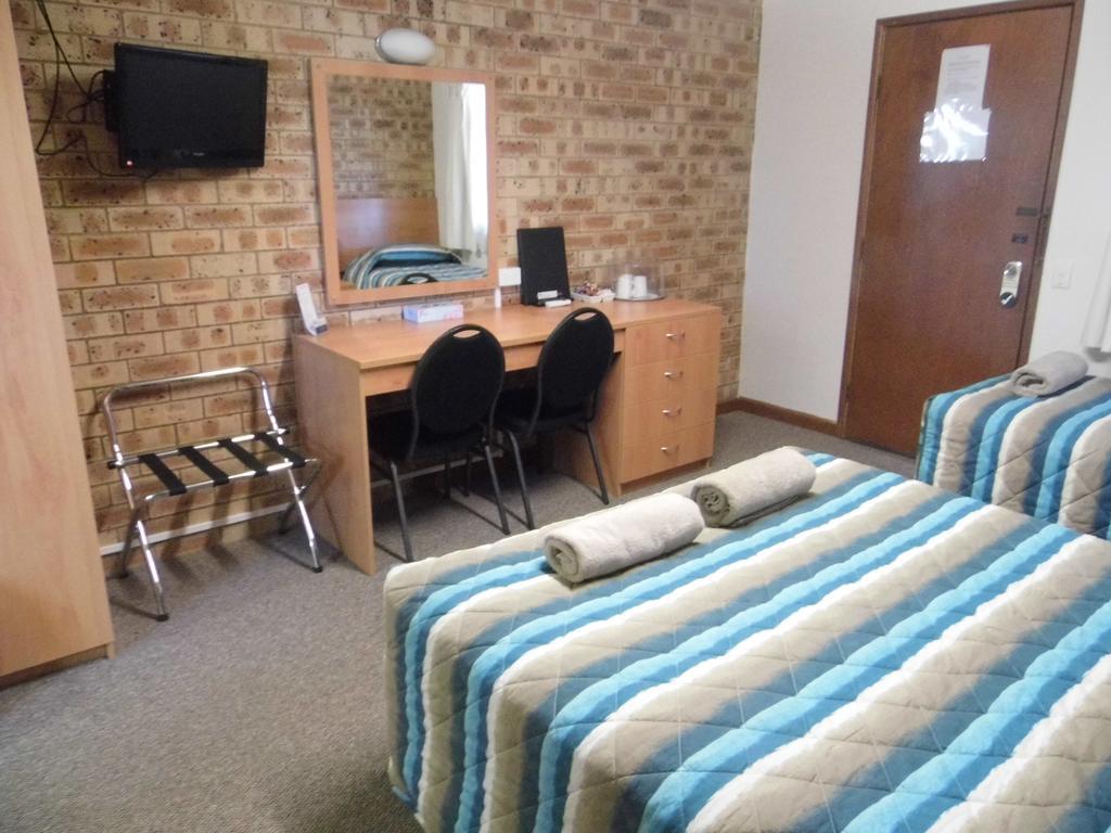 Nanango Fitzroy Motel Экстерьер фото